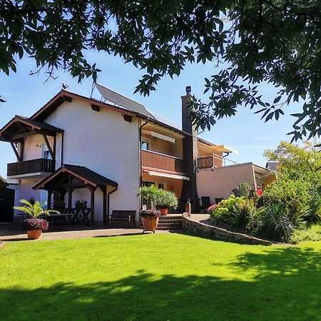Ferienwohnungen 'Blick Zur Madonna' Fischbach Exterior foto
